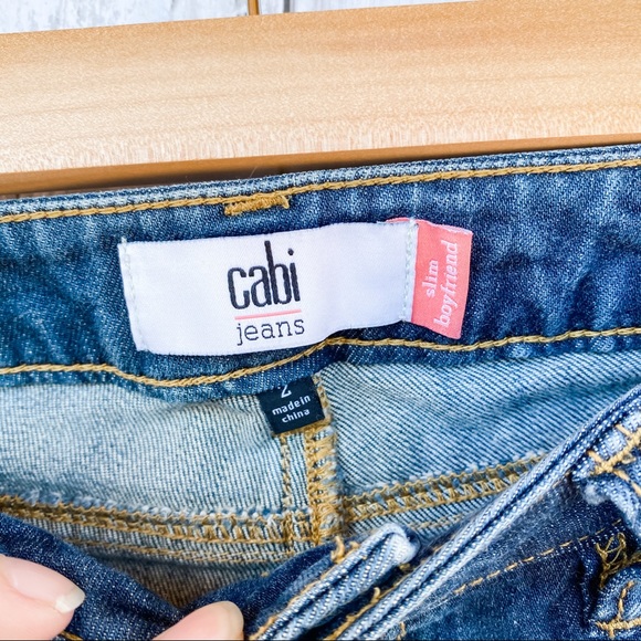 Cabi Slim Boyfriend Distressed Skinny Jeans Size 2 - Picture 2 of 5